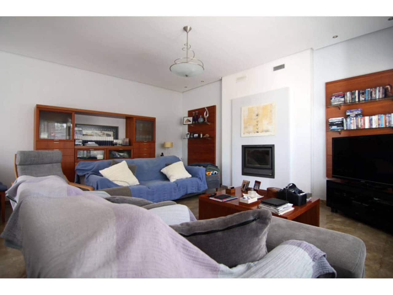 4 soveværelse Villa til salg i Campolivar med garage - € 930.000 (Ref: 5711438)