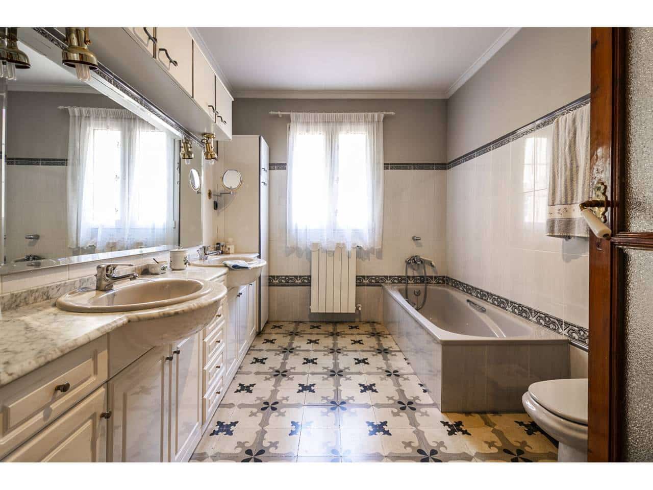 4 soveværelse Finca/Landehus til salg i Xativa med garage - € 1.900.000 (Ref: 5777466)