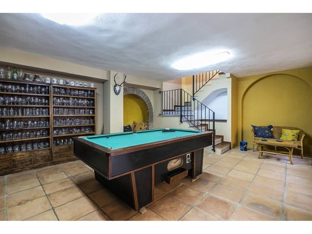 4 bedroom Finca/Country House for sale in Xàtiva with garage - € 1,900,000 (Ref: 5777466)