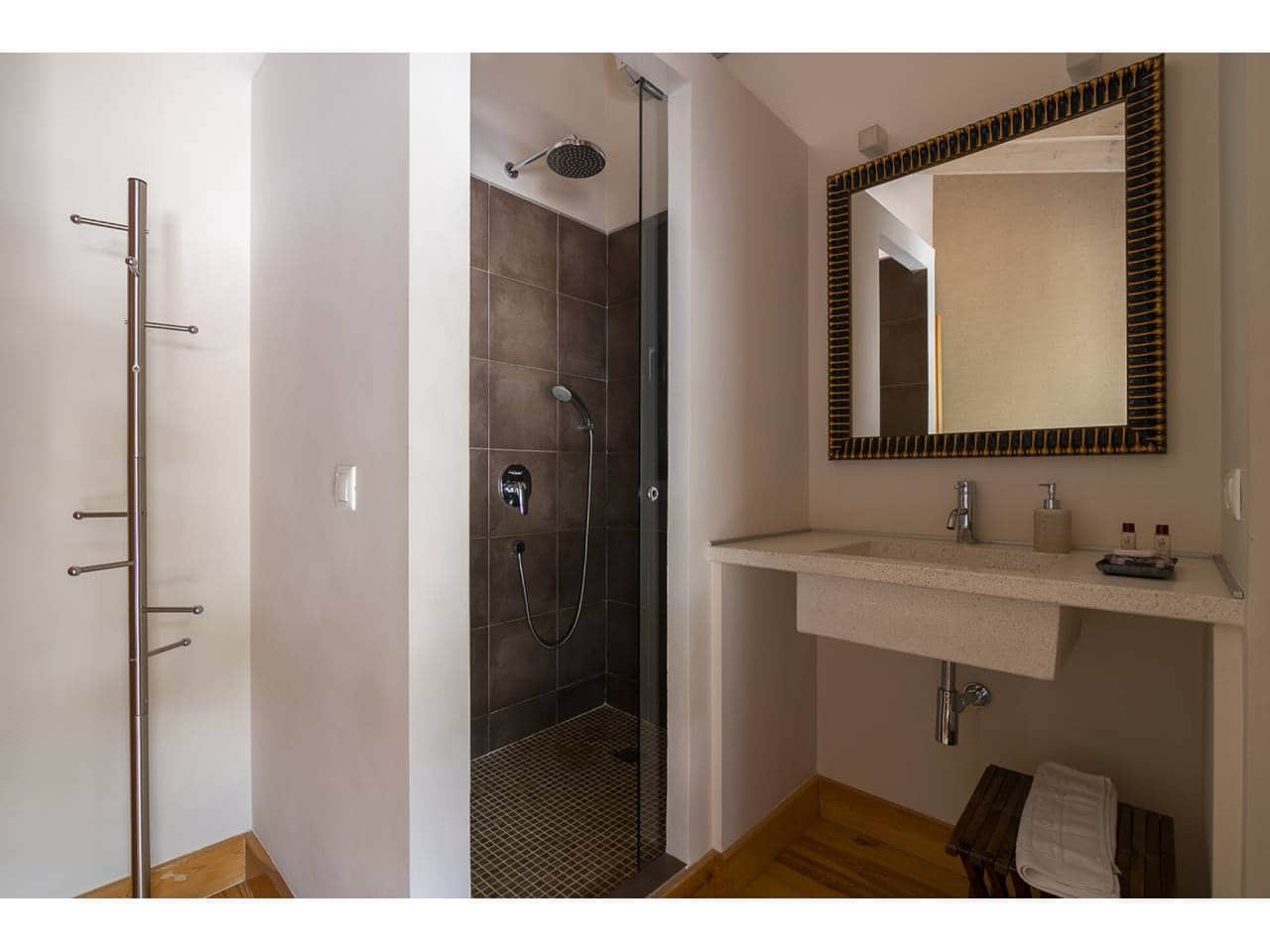 9 soveværelse Villa til salg i Chulilla med swimmingpool - € 1.000.000 (Ref: 5833836)