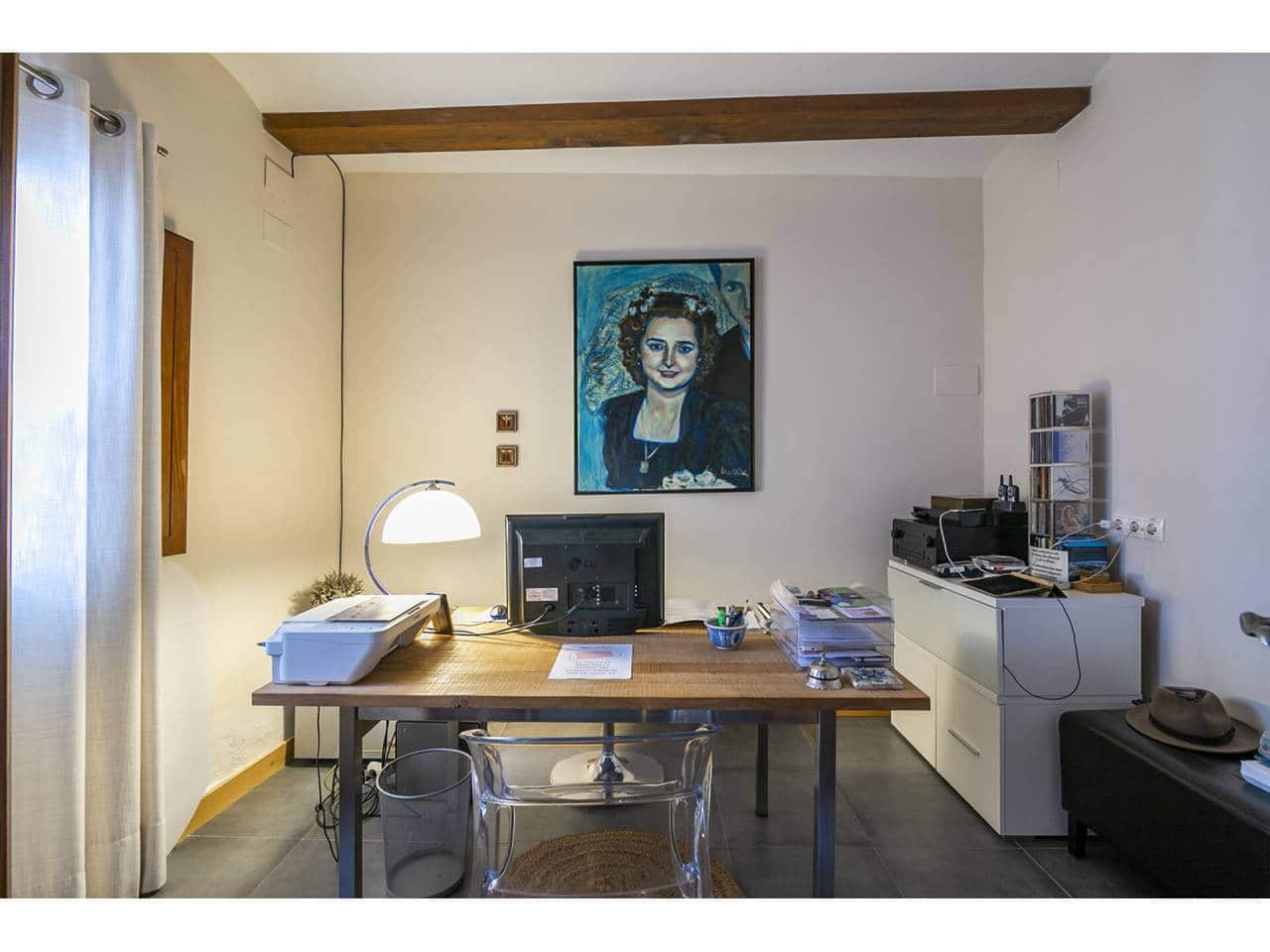 9 soveværelse Villa til salg i Chulilla med swimmingpool - € 1.000.000 (Ref: 5833836)