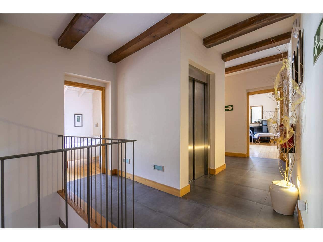 9 soveværelse Villa til salg i Chulilla med swimmingpool - € 1.000.000 (Ref: 5833836)