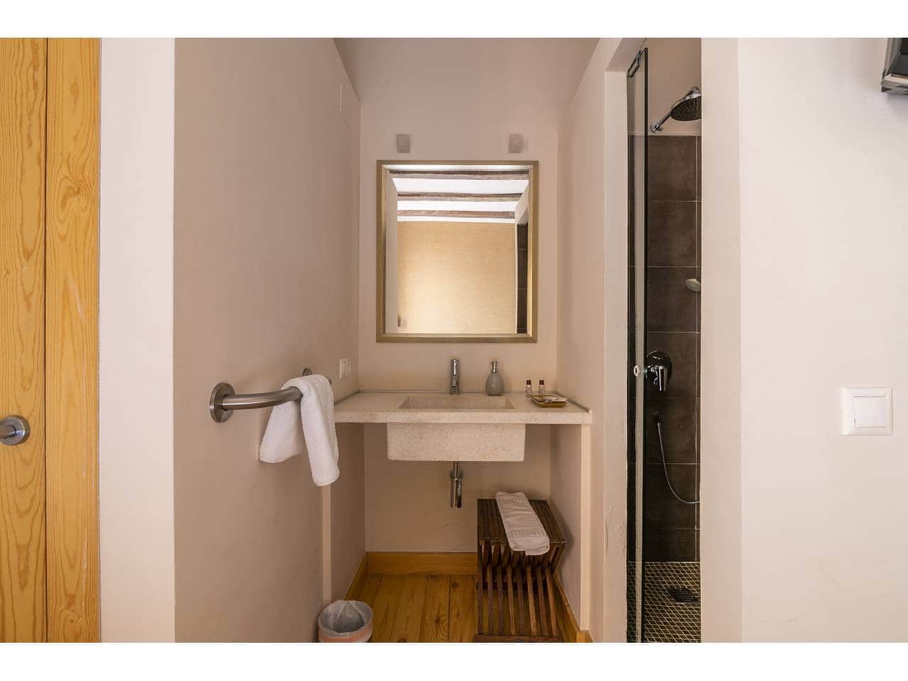 9 soveværelse Villa til salg i Chulilla med swimmingpool - € 1.000.000 (Ref: 5833836)