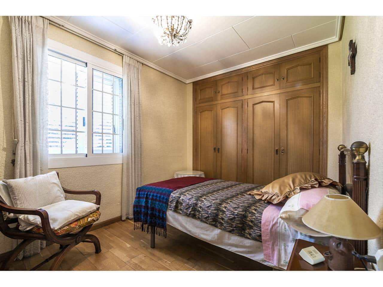 5 bedroom Villa for sale in Picassent with pool garage - € 970,000 (Ref: 5886524)