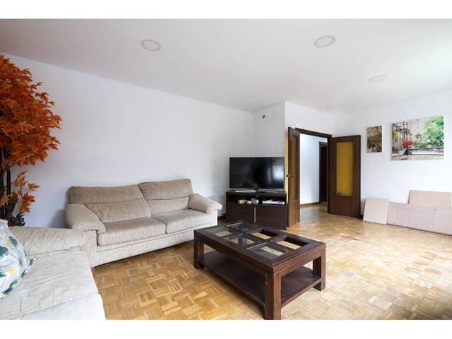 5 slaapkamer Flat te koop in La Vega Baixa, Valencia stad - € 600.000 (Ref: 5928313)