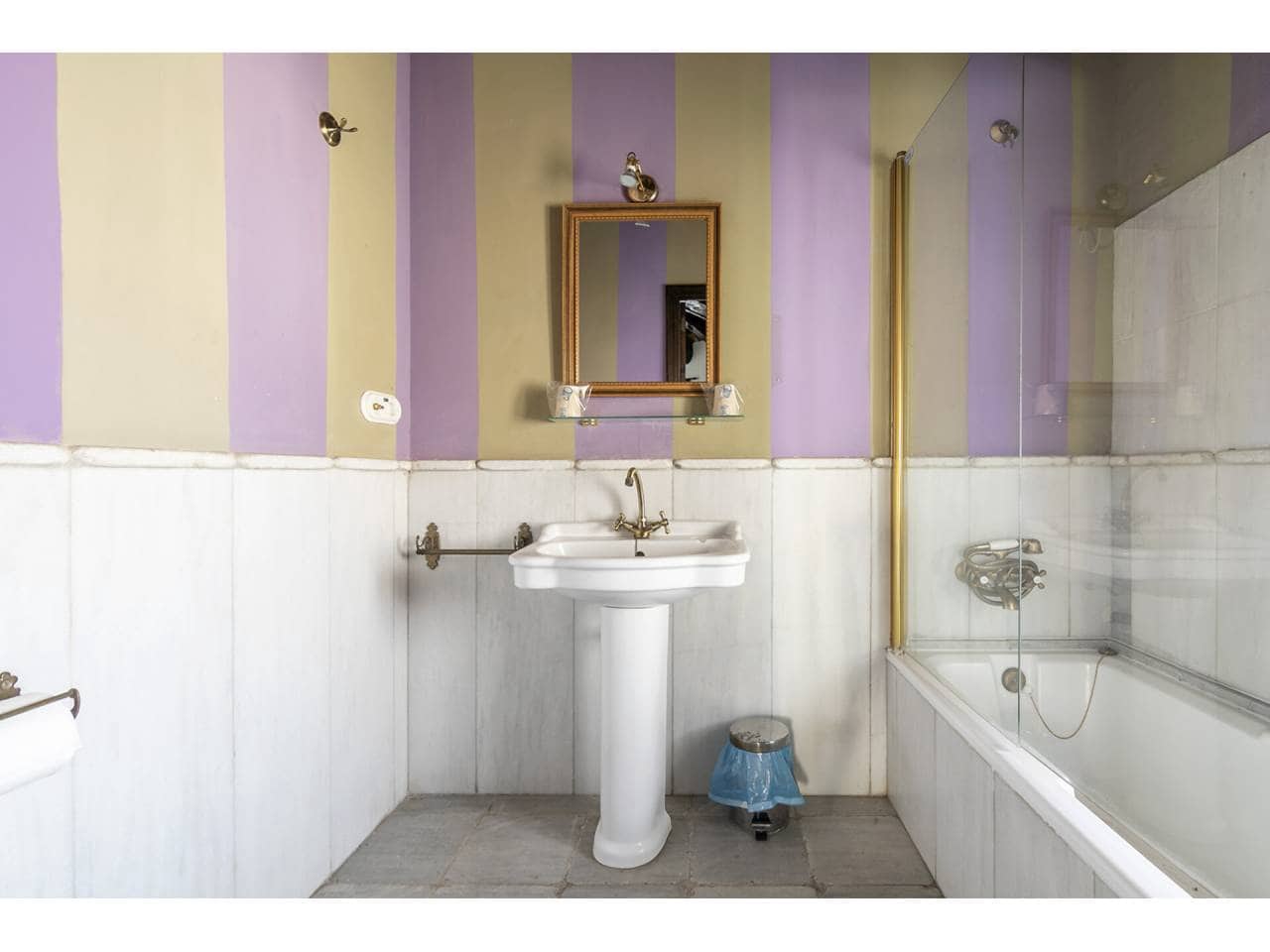 9 soveværelse Hotel til salg i Xativa - € 700.000 (Ref: 6366385)