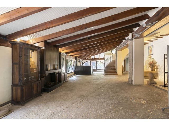 9 bedroom Hotel for sale in Xàtiva - € 700,000 (Ref: 6366385)