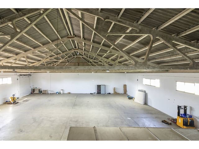 Bedrijf te koop in Paterna - € 1.500.000 (Ref: 6923703)