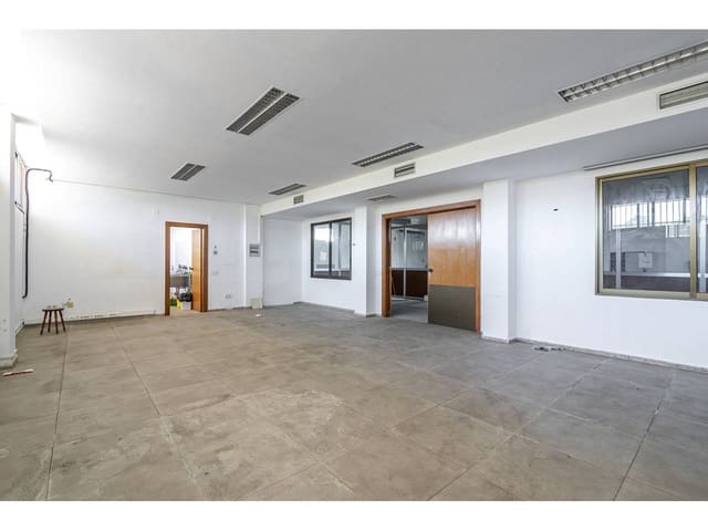 Bedrijf te koop in Paterna - € 1.500.000 (Ref: 6923703)