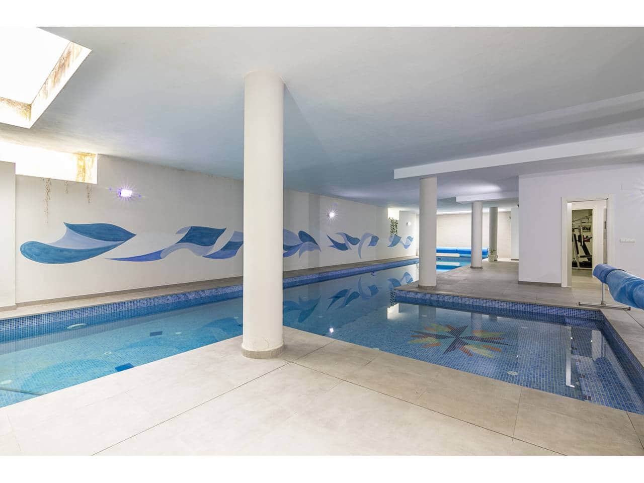 7 soverom Villa til salgs i Algemesi med svømmebasseng garasje - € 1 175 000 (Ref: 7115560)