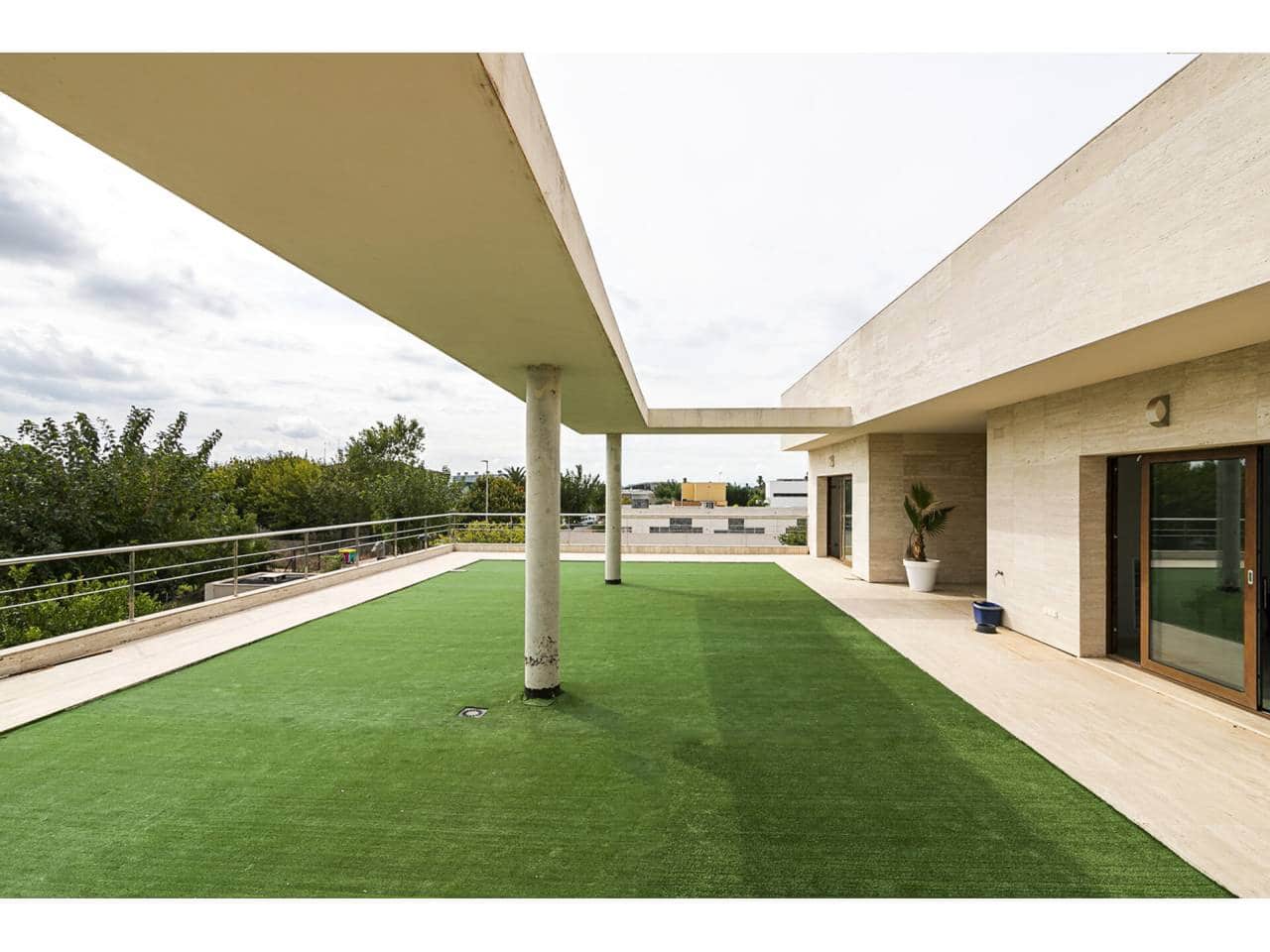 7 soverom Villa til salgs i Algemesi med svømmebasseng garasje - € 1 175 000 (Ref: 7115560)