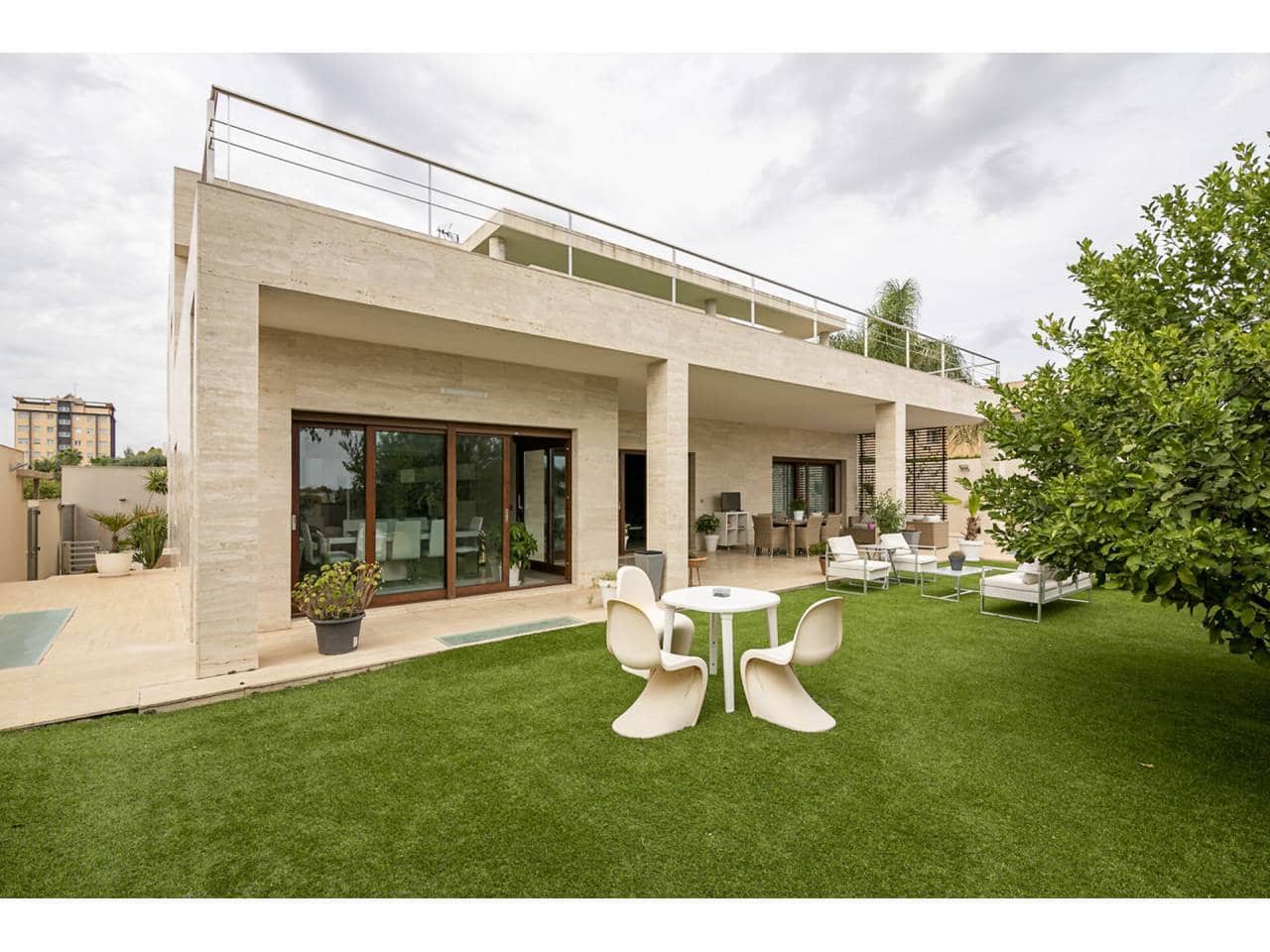 7 soverom Villa til salgs i Algemesi med svømmebasseng garasje - € 1 175 000 (Ref: 7115560)