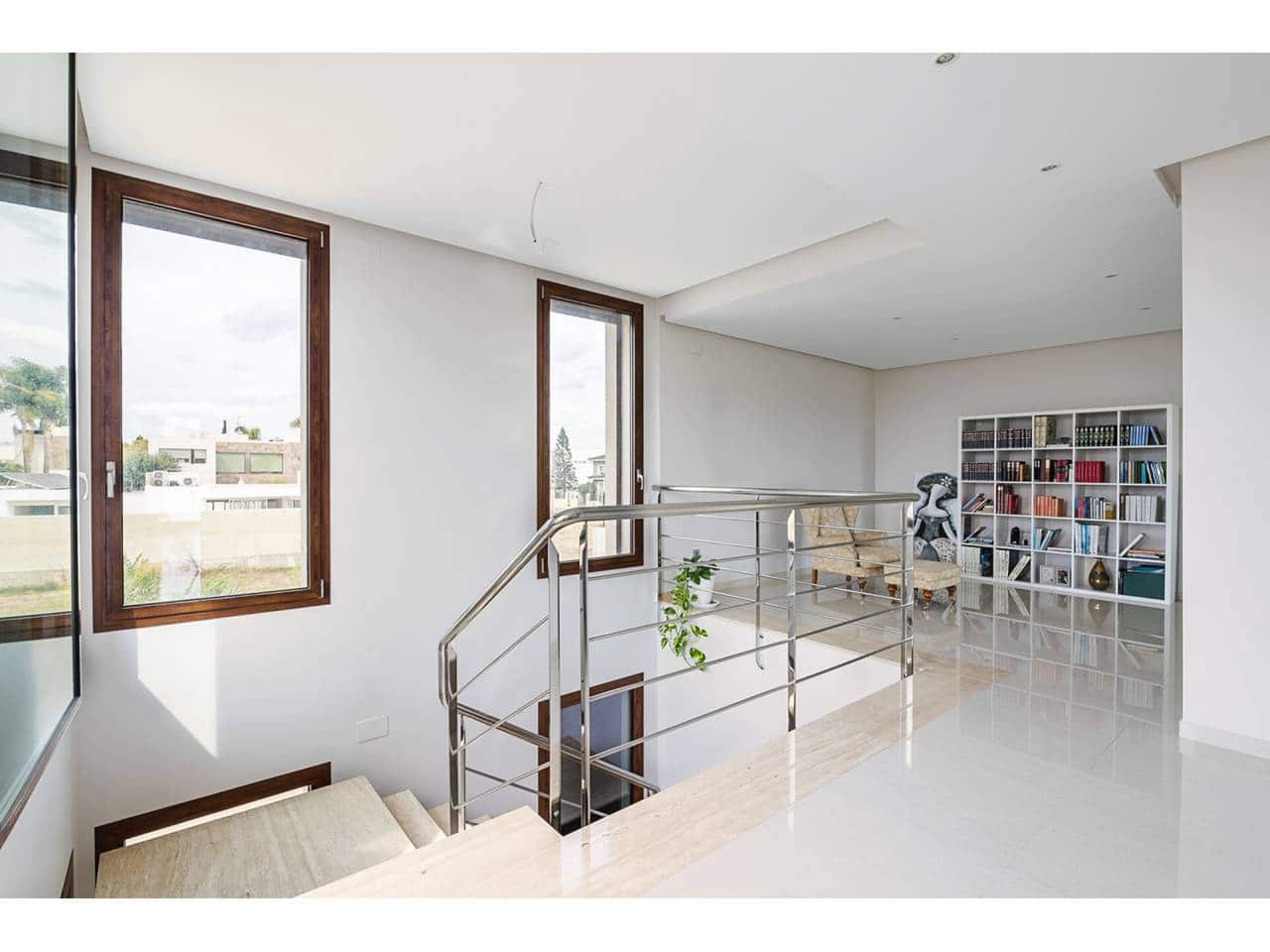 7 soverom Villa til salgs i Algemesi med svømmebasseng garasje - € 1 175 000 (Ref: 7115560)