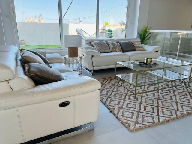 5 bedroom Penthouse for sale in Sant Francesc, Valencia city with garage - € 1,800,000 (Ref: 7399129)