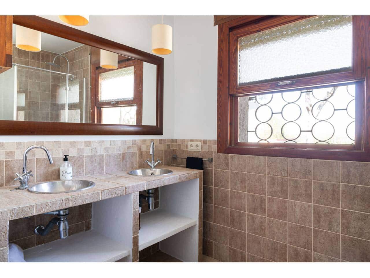 4 soveværelse Villa til salg i Godelleta med swimmingpool garage - € 495.000 (Ref: 7533107)