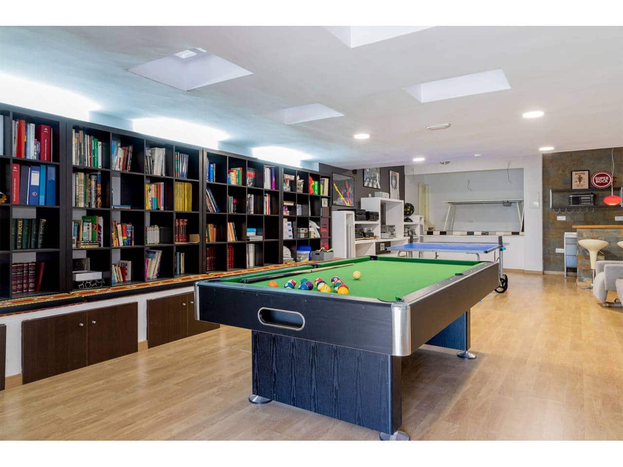 4 soveværelse Villa til salg i Godelleta med swimmingpool garage - € 495.000 (Ref: 7533107)