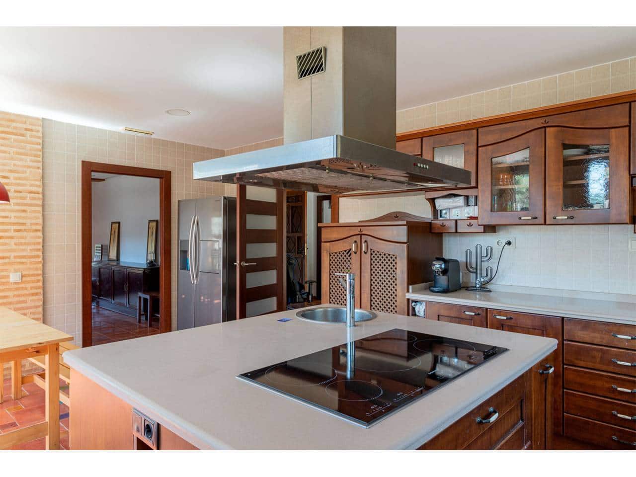 4 soveværelse Villa til salg i Godelleta med swimmingpool garage - € 495.000 (Ref: 7533107)