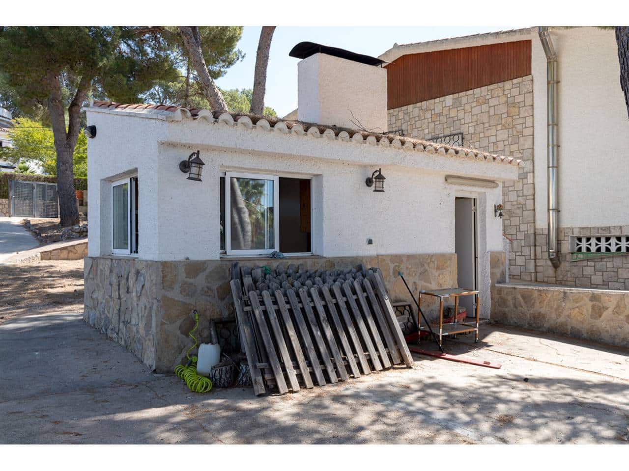 4 soveværelse Villa til salg i Godelleta med swimmingpool garage - € 495.000 (Ref: 7533107)