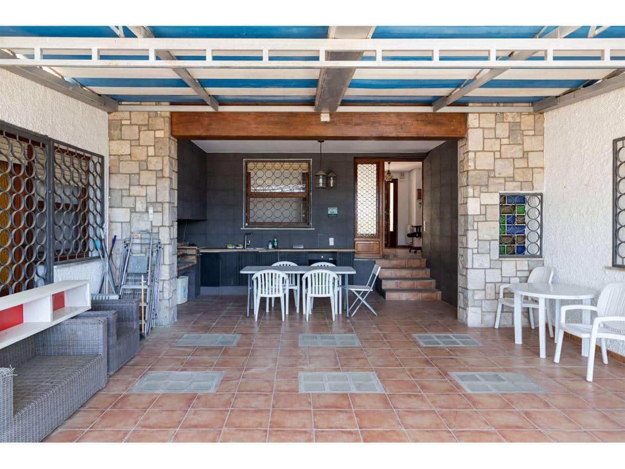 4 soveværelse Villa til salg i Godelleta med swimmingpool garage - € 495.000 (Ref: 7533107)