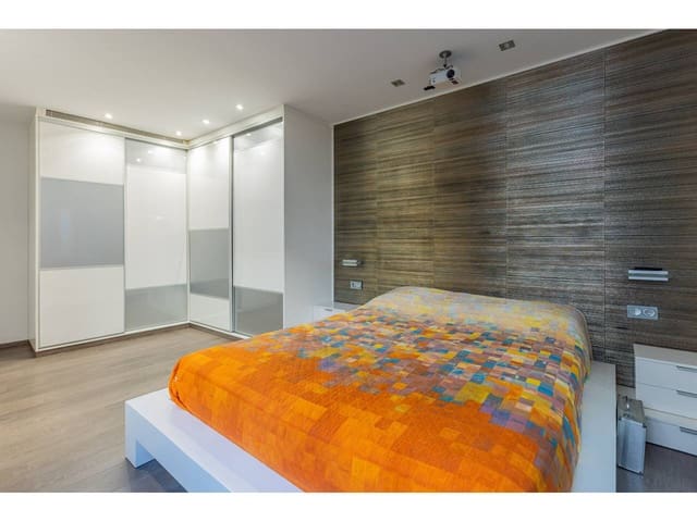 3 bedroom Townhouse for sale in Puçol with garage - € 450,000 (Ref: 7839447)