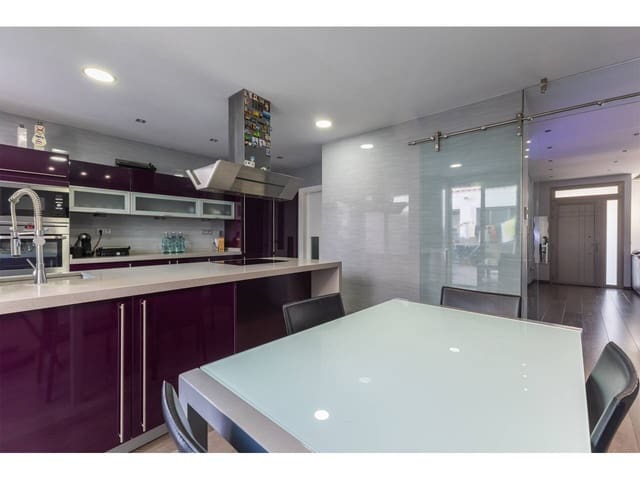 3 bedroom Townhouse for sale in Puçol with garage - € 450,000 (Ref: 7839447)