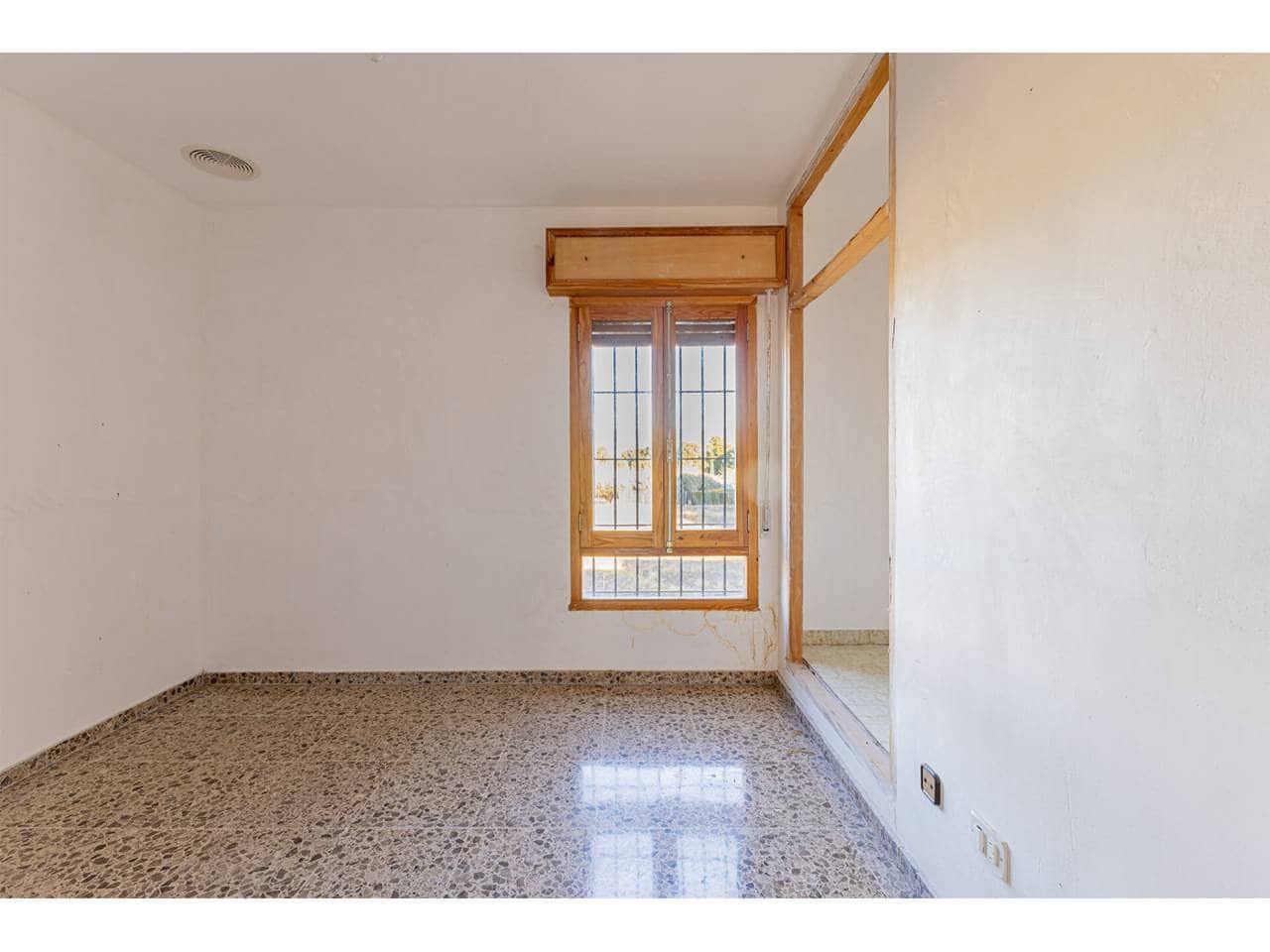 5 chambre Finca/Maison de Campagne à vendre à Ontinyent avec garage - 370 000 € (Ref: 8084942)