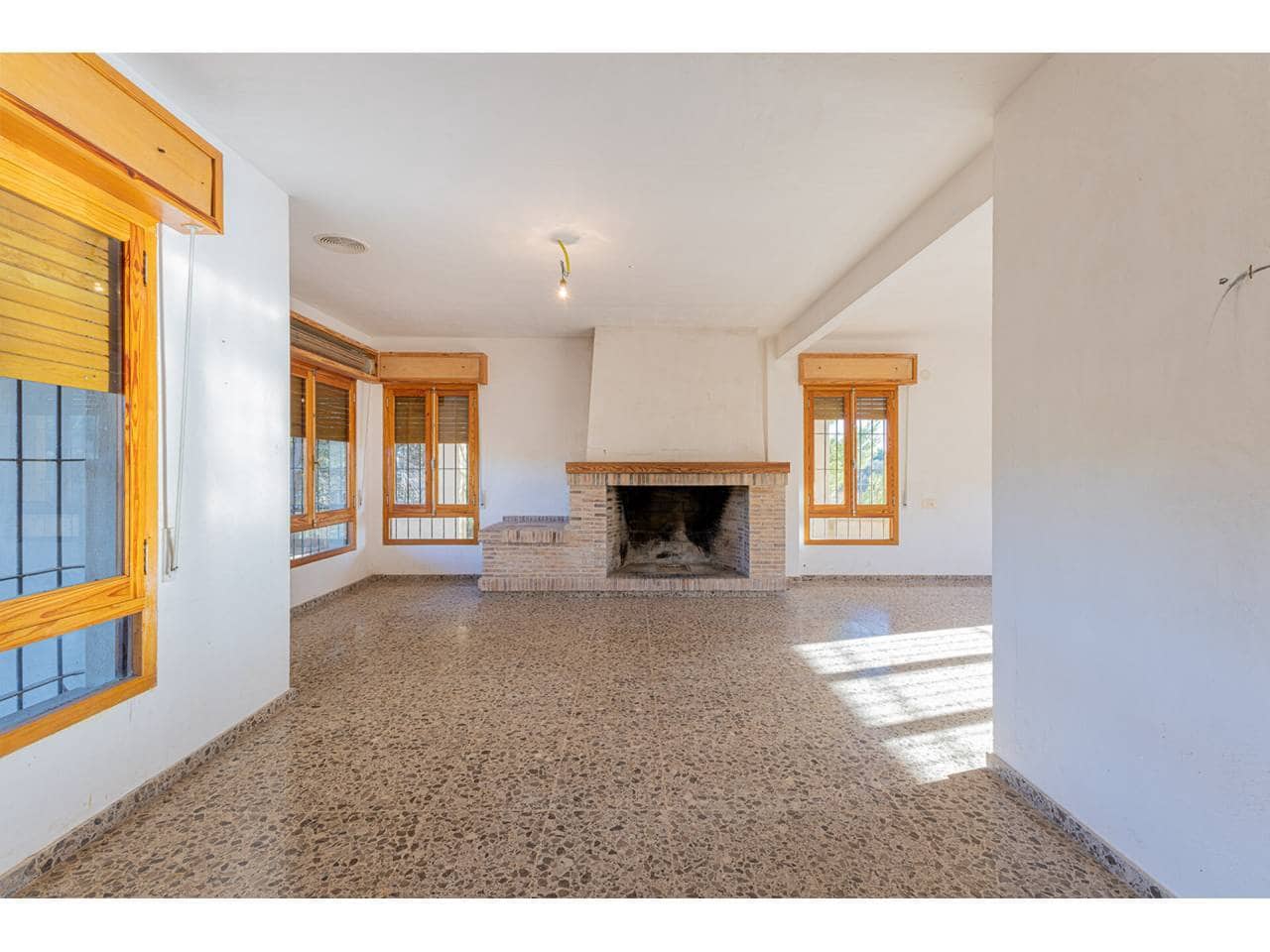 5 chambre Finca/Maison de Campagne à vendre à Ontinyent avec garage - 370 000 € (Ref: 8084942)