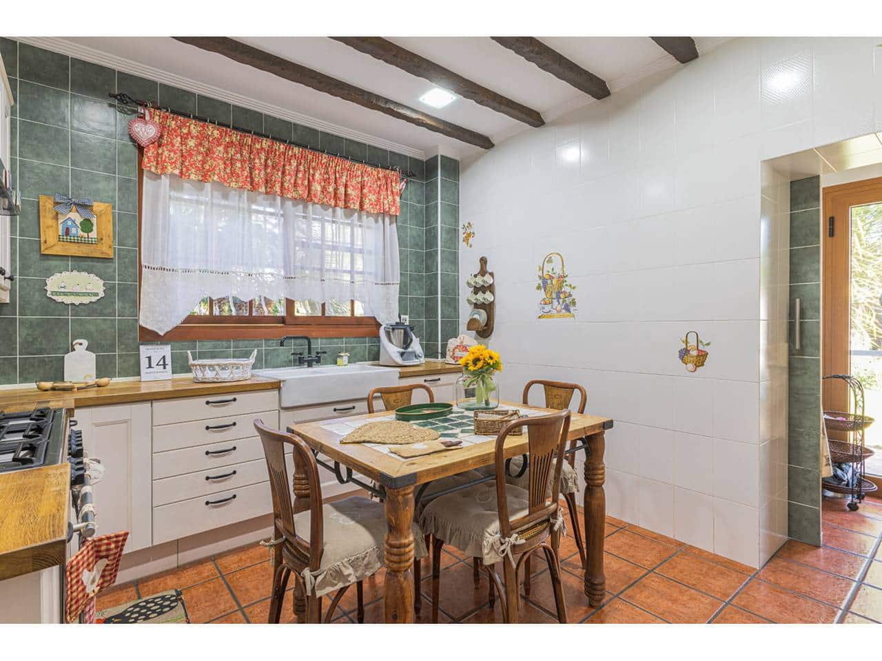 6 soveværelse Villa til salg i L'Eliana med swimmingpool garage - € 865.000 (Ref: 8304662)