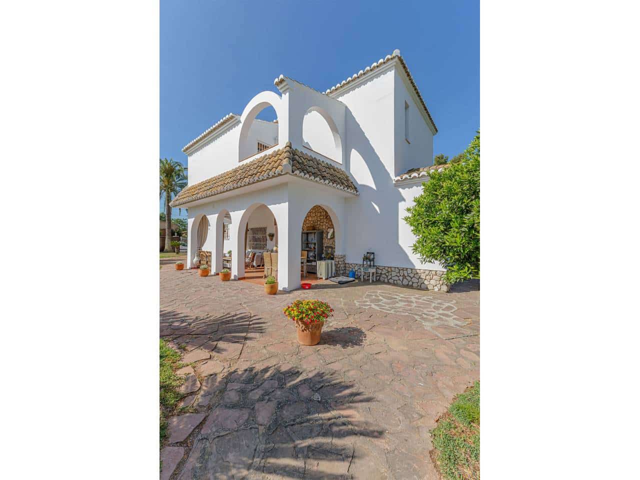 6 soveværelse Villa til salg i L'Eliana med swimmingpool garage - € 865.000 (Ref: 8304662)