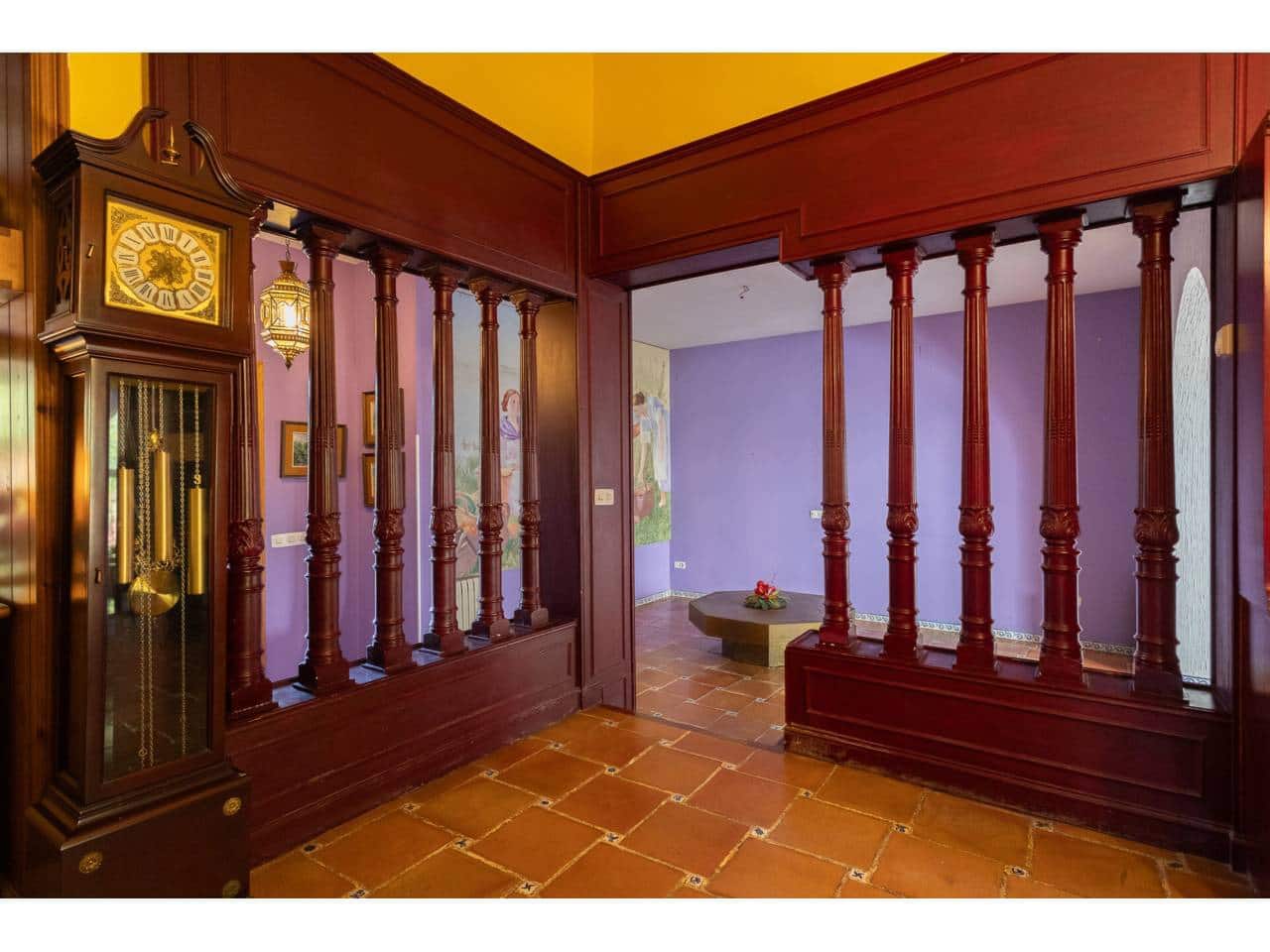 7 soveværelse Villa til salg i La Pobla de Vallbona med swimmingpool garage - € 830.000 (Ref: 8705457)