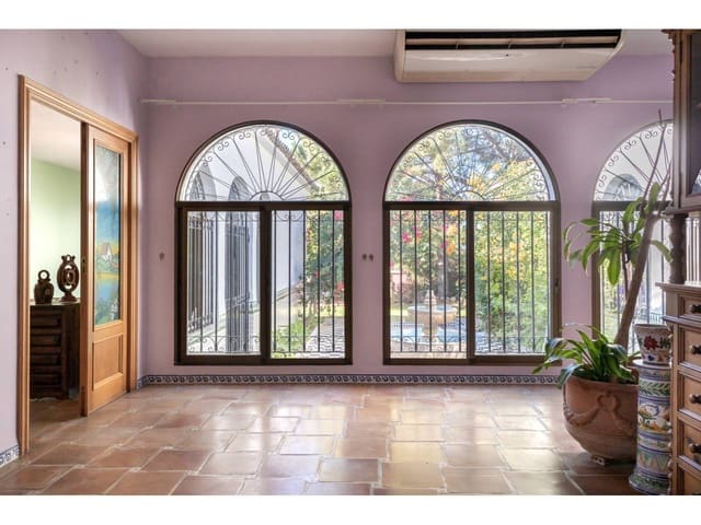 7 soverom Villa til salgs i La Pobla de Vallbona med svømmebasseng garasje - € 830 000 (Ref: 8705457)