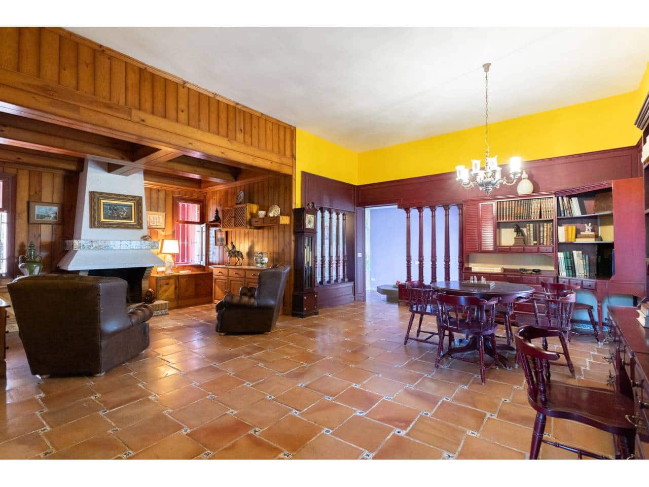 7 soveværelse Villa til salg i La Pobla de Vallbona med swimmingpool garage - € 830.000 (Ref: 8705457)