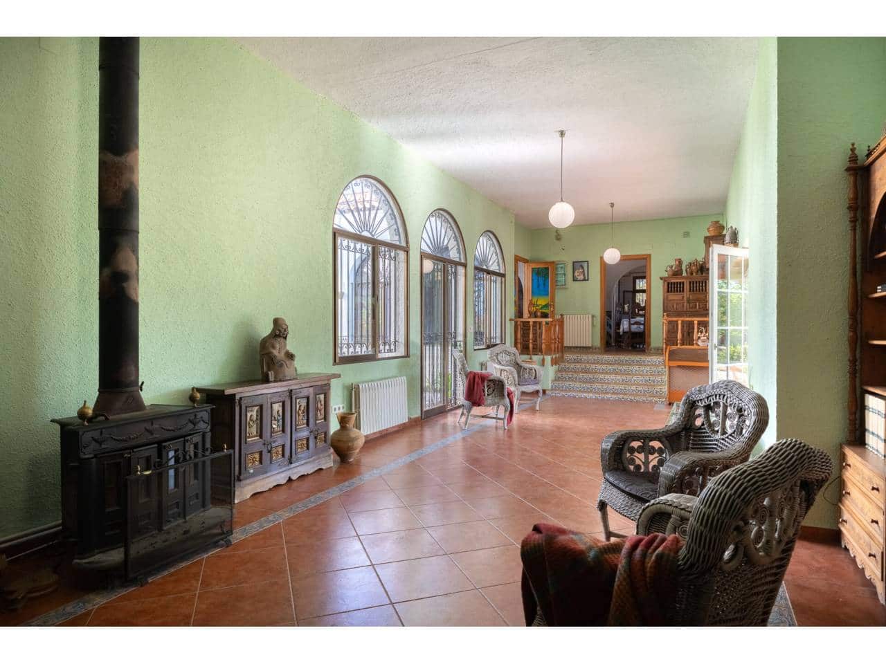 7 soveværelse Villa til salg i La Pobla de Vallbona med swimmingpool garage - € 830.000 (Ref: 8705457)