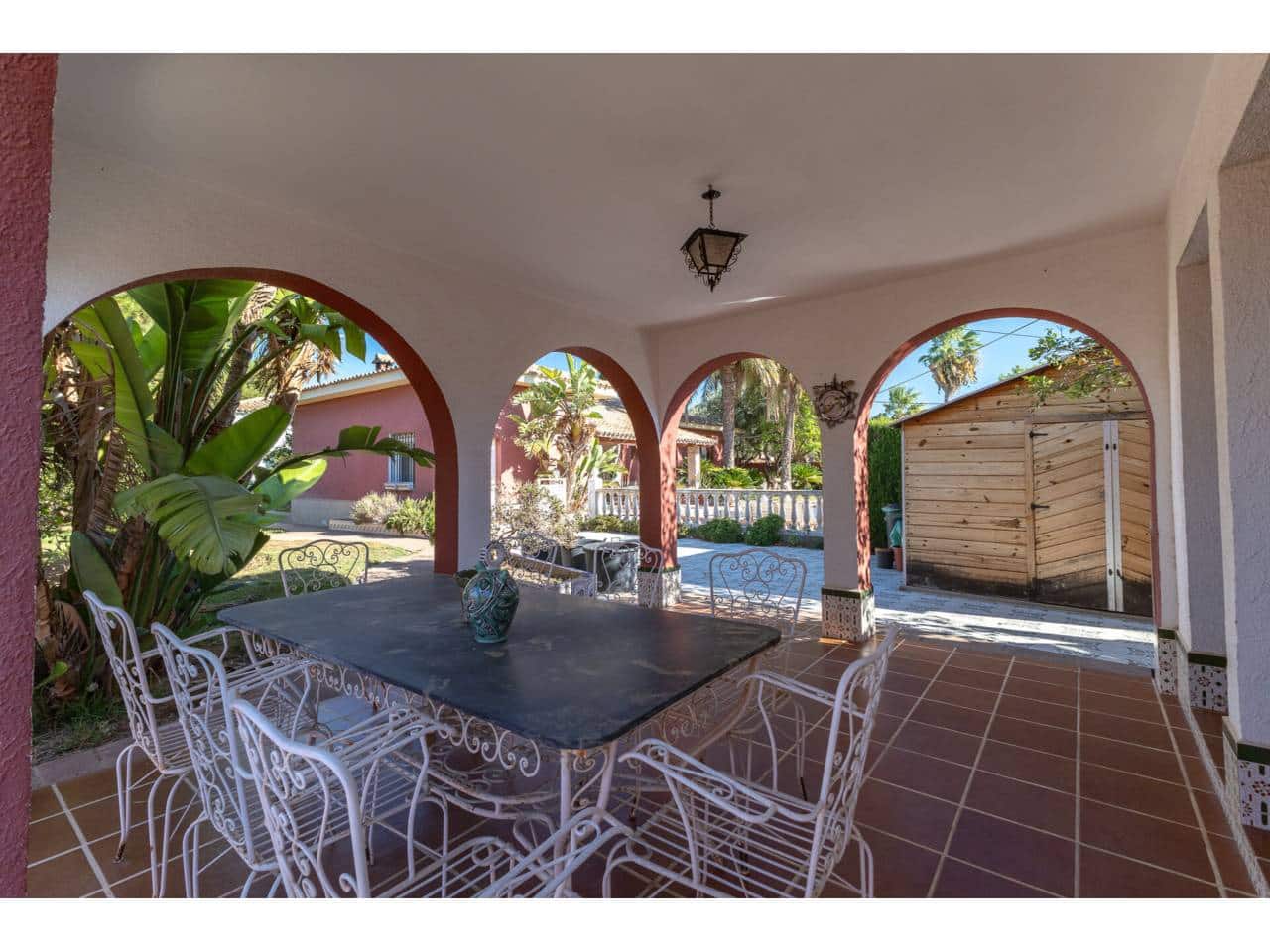 7 soveværelse Villa til salg i La Pobla de Vallbona med swimmingpool garage - € 830.000 (Ref: 8705457)