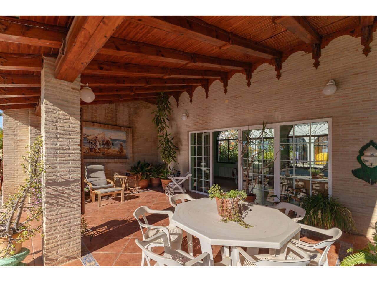 7 soveværelse Villa til salg i La Pobla de Vallbona med swimmingpool garage - € 830.000 (Ref: 8705457)