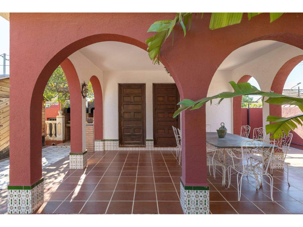 7 soveværelse Villa til salg i La Pobla de Vallbona med swimmingpool garage - € 830.000 (Ref: 8705457)