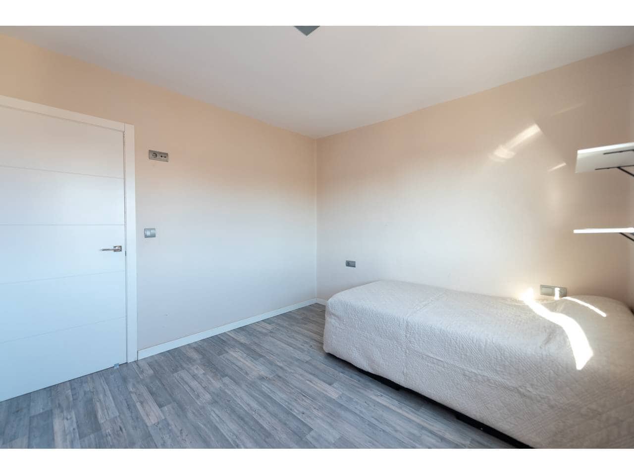 2 soveværelse Lejlighed til salg i Valencia by - € 410.000 (Ref: 8850626)