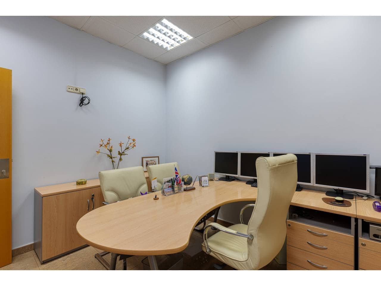 7 soveværelse Kontor til salg i Valencia by - € 375.000 (Ref: 8990325)