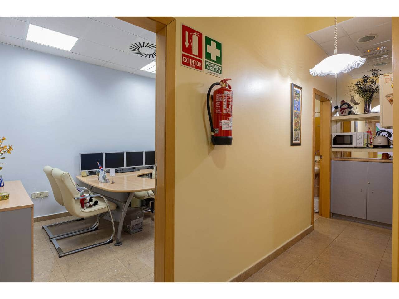 7 soveværelse Kontor til salg i Valencia by - € 375.000 (Ref: 8990325)