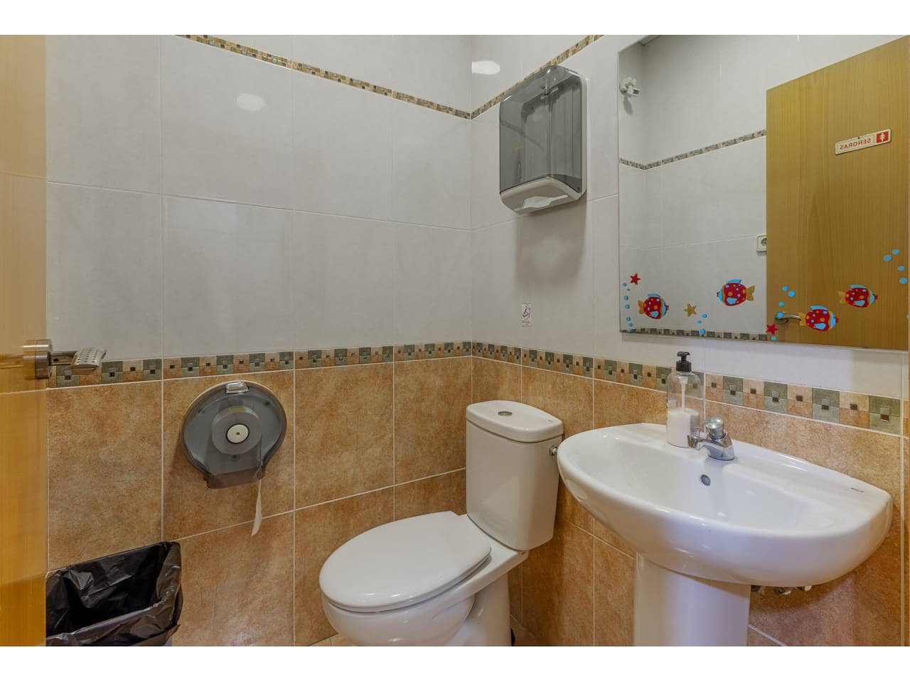 7 soveværelse Kontor til salg i Valencia by - € 375.000 (Ref: 8990325)