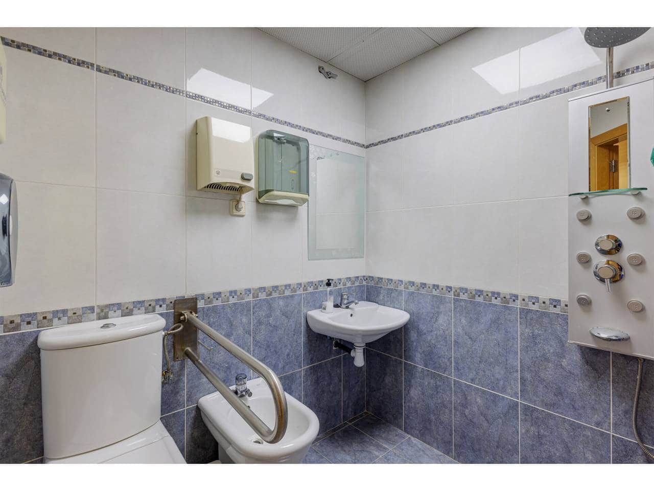 7 soveværelse Kontor til salg i Valencia by - € 375.000 (Ref: 8990325)