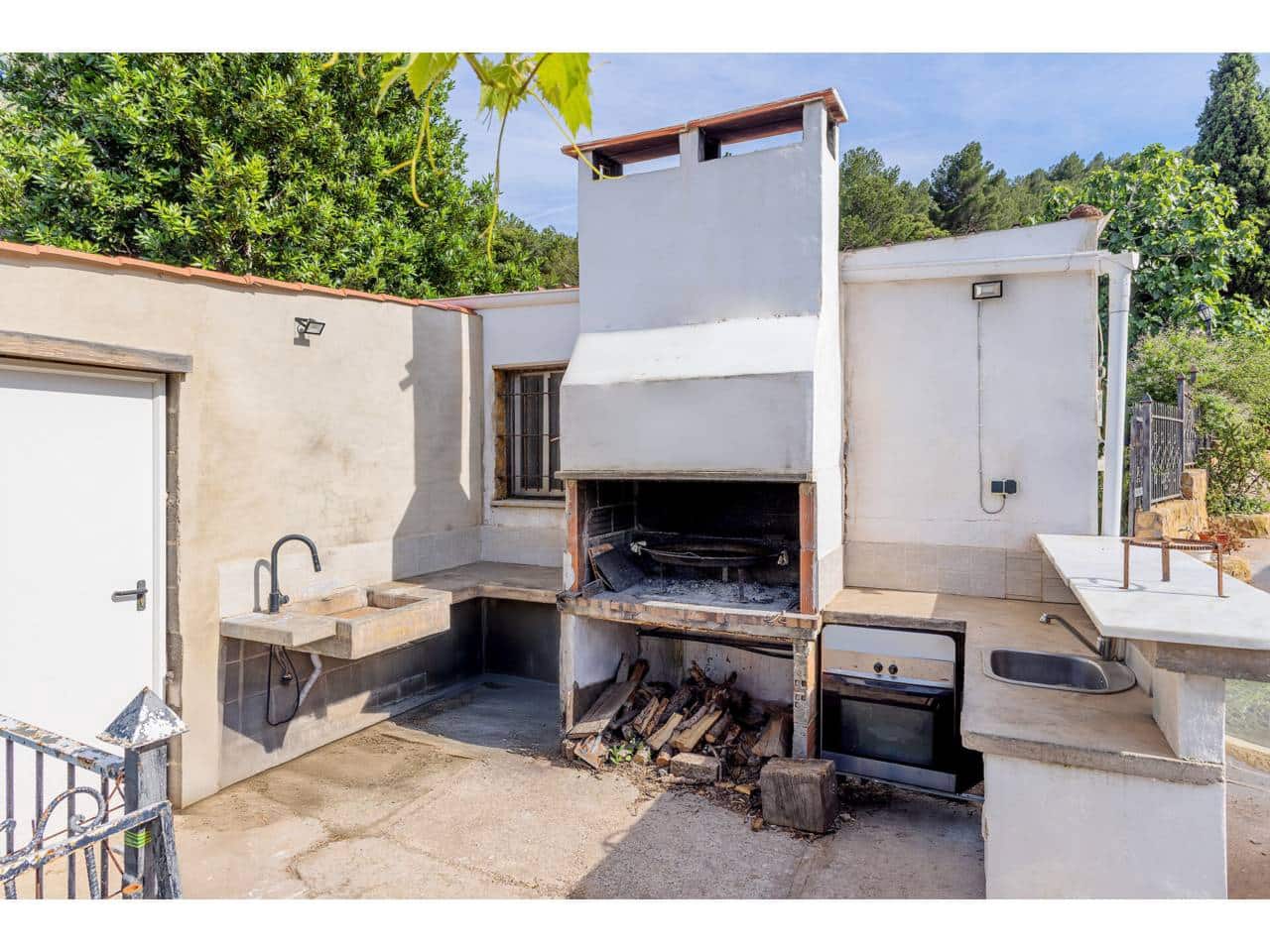 4 sypialnia Finka/Dom wiejski na sprzedaż w Serra z garażem - 367 000 € (Ref: 9022639)