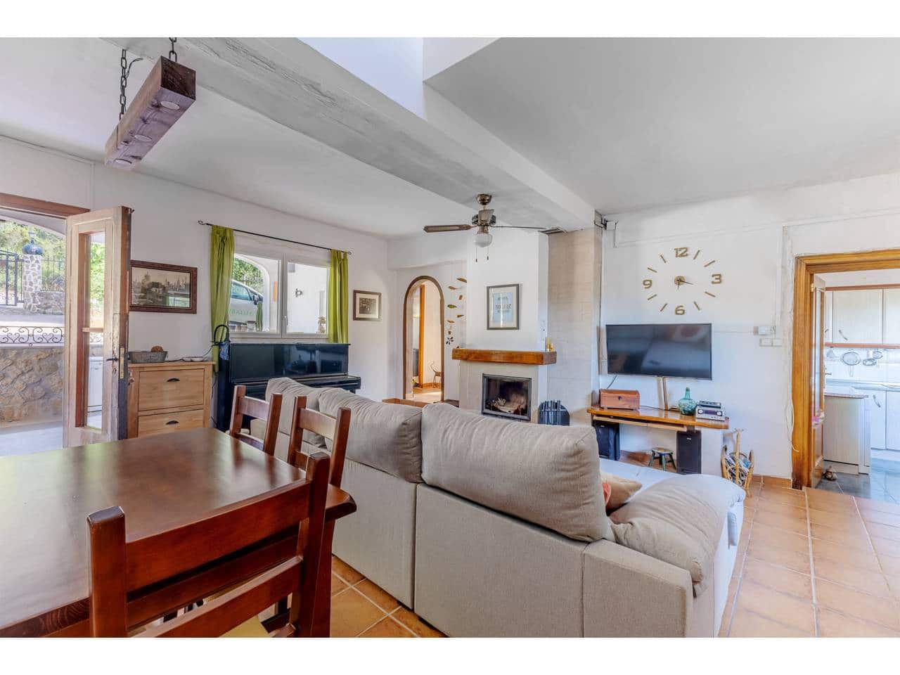 4 sypialnia Finka/Dom wiejski na sprzedaż w Serra z garażem - 367 000 € (Ref: 9022639)