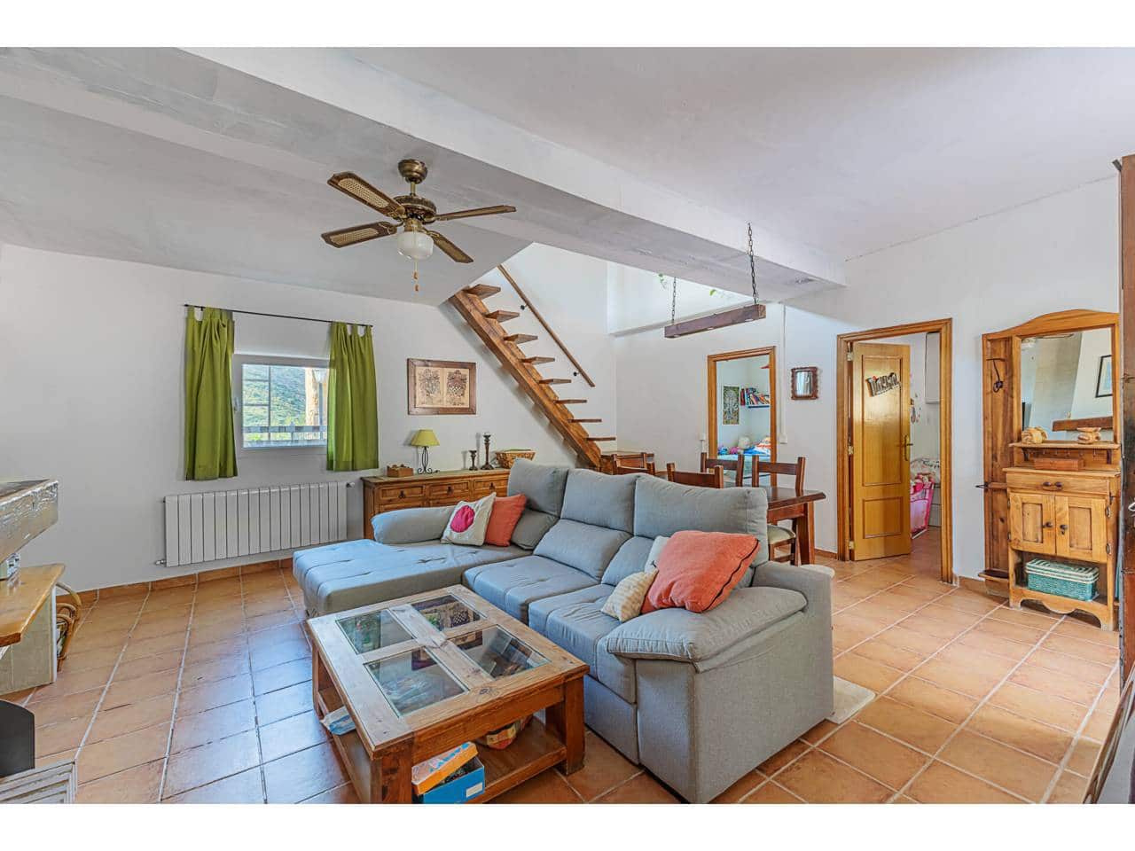 4 sypialnia Finka/Dom wiejski na sprzedaż w Serra z garażem - 367 000 € (Ref: 9022639)