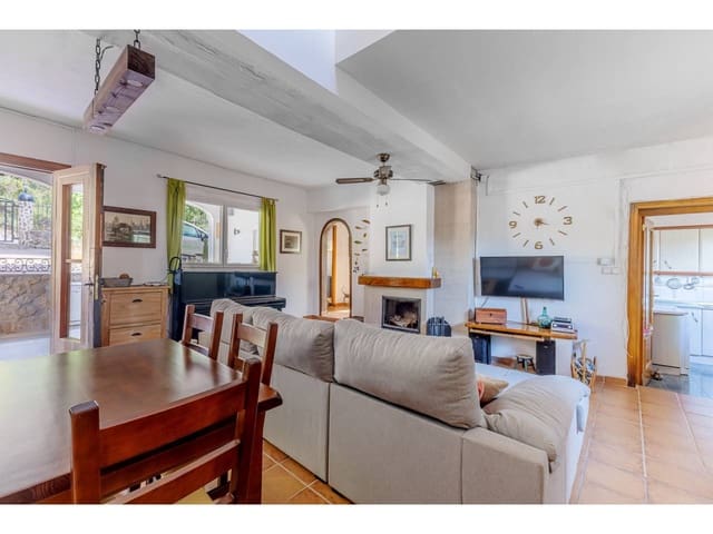 4 bedroom Finca/Country House for sale in Serra with garage - € 367,000 (Ref: 9022639)