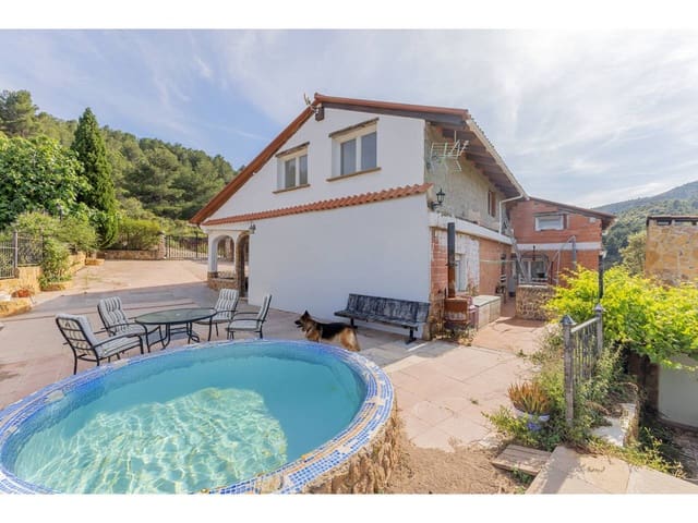 4 bedroom Finca/Country House for sale in Serra with garage - € 367,000 (Ref: 9022639)