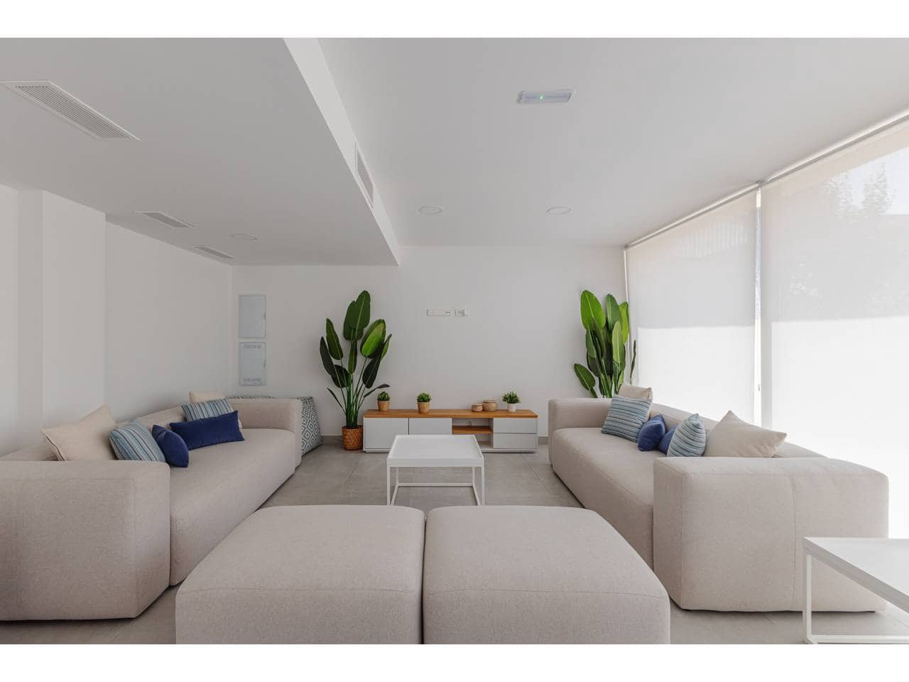 3 soveværelse Lejlighed til salg i Campolivar med swimmingpool garage - € 545.000 (Ref: 9041396)