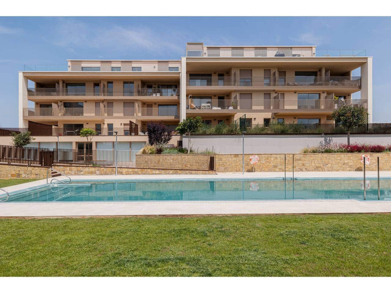 3 soveværelse Lejlighed til salg i Campolivar med swimmingpool garage - € 545.000 (Ref: 9041396)