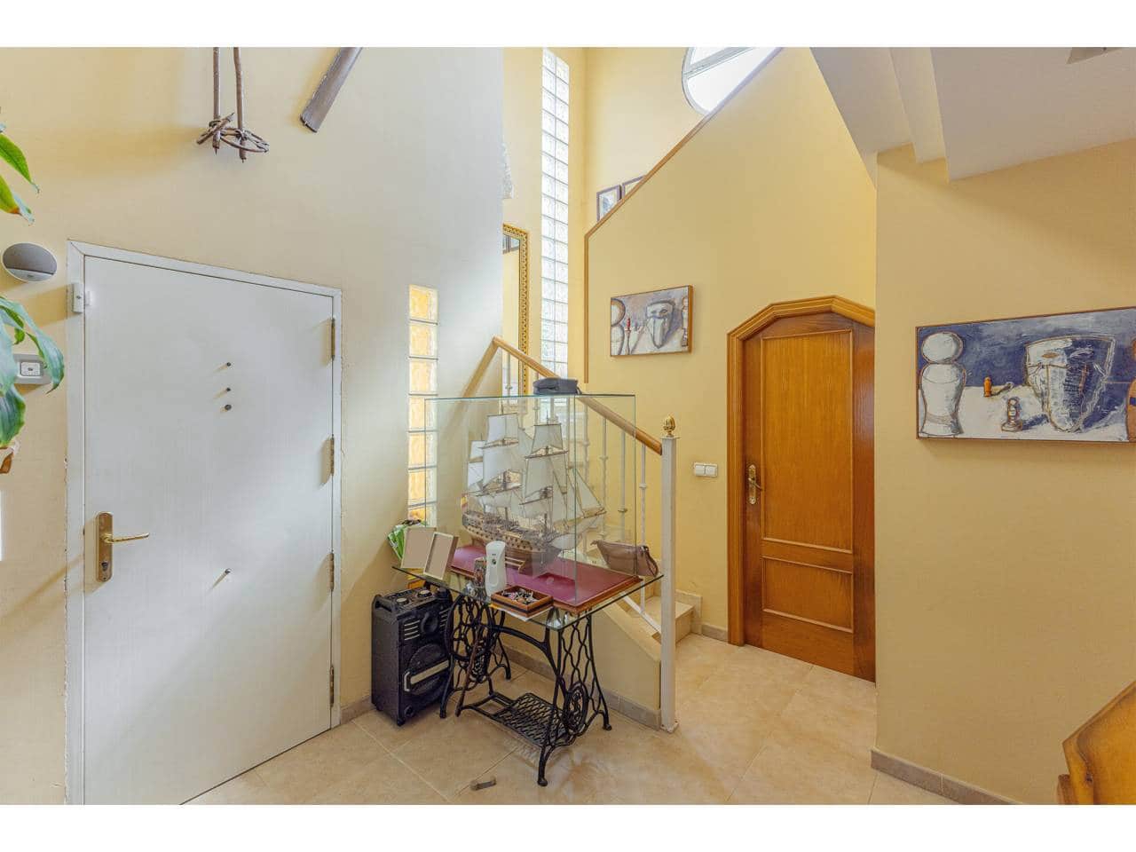 5 soveværelse Villa til salg i Riba-roja de Turia med swimmingpool garage - € 590.000 (Ref: 9111076)