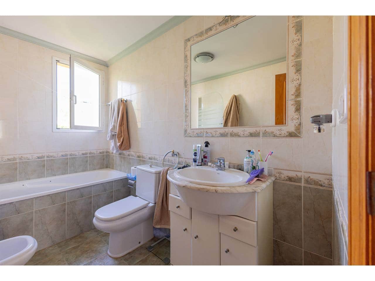 5 soveværelse Villa til salg i Riba-roja de Turia med swimmingpool garage - € 590.000 (Ref: 9111076)